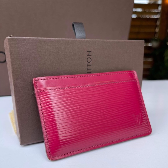 Louis vuitton epi fuchsia card case - Picture 1 of 7